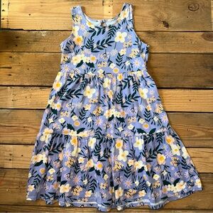 Floral Dip Dress size M (8/10)